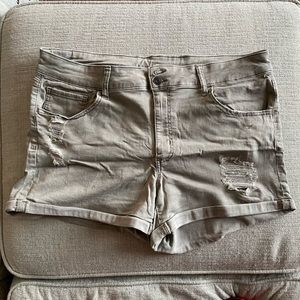 Olive Green SO Favorite Midi Shorts